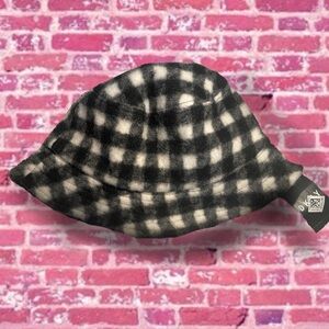 ✨✨DKNY Black and White Buffalo Checkered Women's Bucket Hat✨✨
